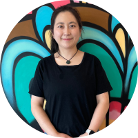 Jing (Amber) Liu Massage therapist